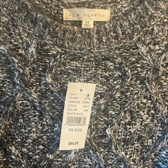 NWT LA Hearts sweater - Picture 3 of 6